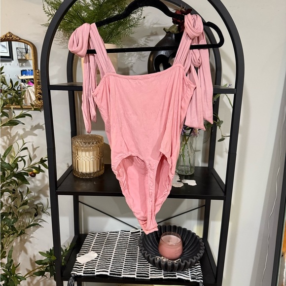Free People Intimately Pink Bodysuit size medium - Picture 5 of 9